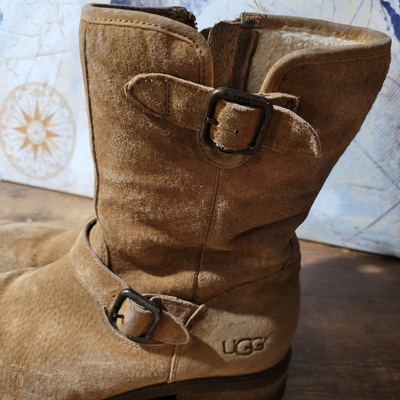 UGG Women's Brown Chaney Winter Moto Boots, Size 9. - Picture 4 of 11